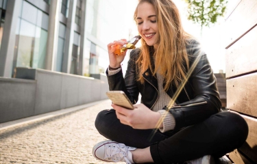 Los snacks le comen terreno a las comidas, según un estudio de Mondelez Los snacks le comen terreno a las comidas, según un estudio de Mondelez
