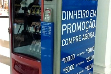 La expendedora que regala dinero
