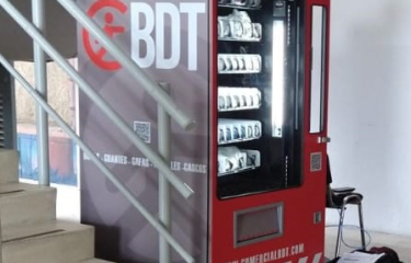 Máquinas expendedoras de EPP: el nuevo imprescindible de las empresas colombianas