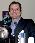 "Cada día son más las máquinas que salen en alquiler", Joan Miró "Cada día son más las máquinas que salen en alquiler", Joan Miró