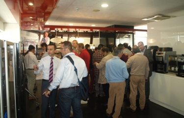 Necta fomenta el trato cordial con el cliente en una nueva Jornada de Puertas Abiertas