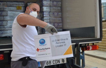 Nestlé dona a Plan Cruz Roja Española cerca de 300.000 euros