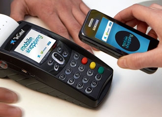 El móvil como medio de pago genera el doble de gasto entre los consumidores