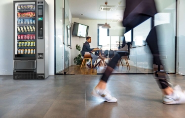 Por un vending más ecológico: llega al mercado Twist, el modelo ‘verde’ de Evoca Por un vending más ecológico: llega al mercado Twist, el modelo ‘verde’ de Evoca