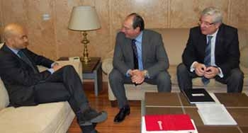 Suben los autónomos en febrero y la actividad en los despachos