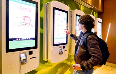 Revolución digital en la Restauración: La afluencia de soluciones de quioscos marcará el camino en 2024