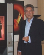 "No nos podemos limitar a despachar equipos, sino involucrarnos con los clientes", Manuel Díaz "No nos podemos limitar a despachar equipos, sino involucrarnos con los clientes", Manuel Díaz