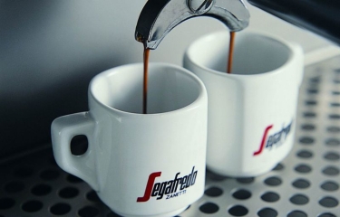 Segafredo y Selecta Group sellan una alianza estratégica para expandir el espresso italiano en Europa Segafredo y Selecta Group sellan una alianza estratégica para expandir el espresso italiano en Europa