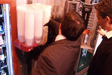 No a las Expendedoras Recicladas