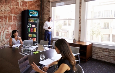 Selfly Store lanza el primer congelador expendedor inteligente del mercado Selfly Store lanza el primer congelador expendedor inteligente del mercado