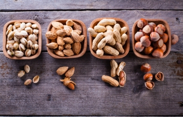 Superfood y snacks saludables, buscando el equilibrio perfecto entre nutrición y sabor Superfood y snacks saludables, buscando el equilibrio perfecto entre nutrición y sabor