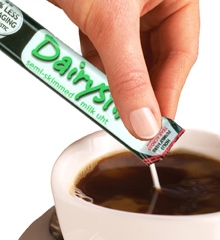 Simat lanza monodosis de leche que se conservan 8 meses a temperatura ambiente