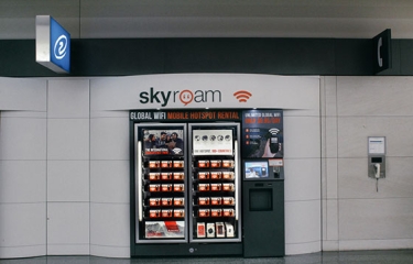La venta de puntos de acceso wifi se socializa con el vending en los aeropuertos