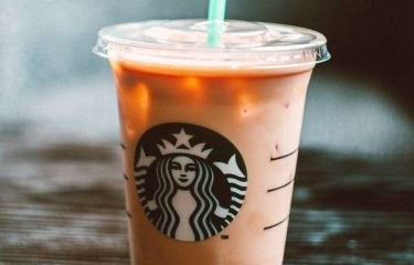 Starbucks rompe las estimaciones de Wall Street gracias a las ventas de sus bebidas frías