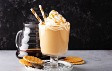 Toppings y cremas personalizadas para hacer de la bebida un auténtico postre Toppings y cremas personalizadas para hacer de la bebida un auténtico postre