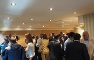 Transformando juntos la imagen del vending y forjando un futuro brillante con el relevo generacional Transformando juntos la imagen del vending y forjando un futuro brillante con el relevo generacional