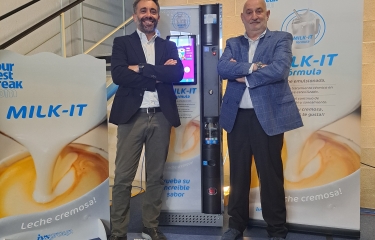 Un verdadero manifiesto de valor: la máquina expendedora que dispensa leche líquida emulsionada Un verdadero manifiesto de valor: la máquina expendedora que dispensa leche líquida emulsionada