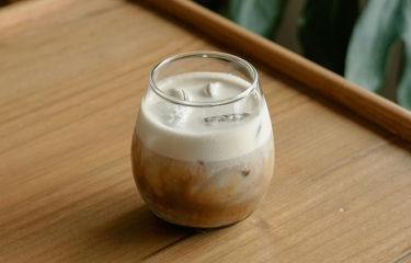 Una combinación ganadora en las superautomáticas: Soluciones para bebidas frías servidas con hielo