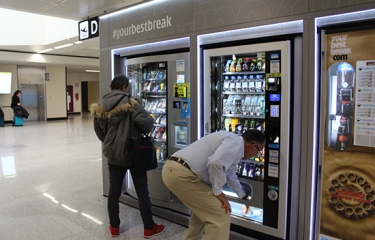 Las licitaciones mantienen la brecha entre “vending saludable” y “vending rentable”