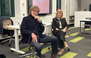 ‘Lenta e inexorablemente enamorado. Eso es lo que siento por Rhea’ ‘Lenta e inexorablemente enamorado. Eso es lo que siento por Rhea’