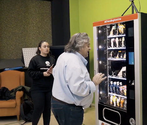 #ElVendingNosUne, la nueva campaña de Aneda 