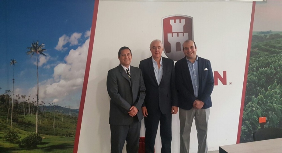 El embajador español en Colombia visita la fábrica de Azkoyen ubicada en Pereira El embajador español en Colombia visita la fábrica de Azkoyen ubicada en Pereira