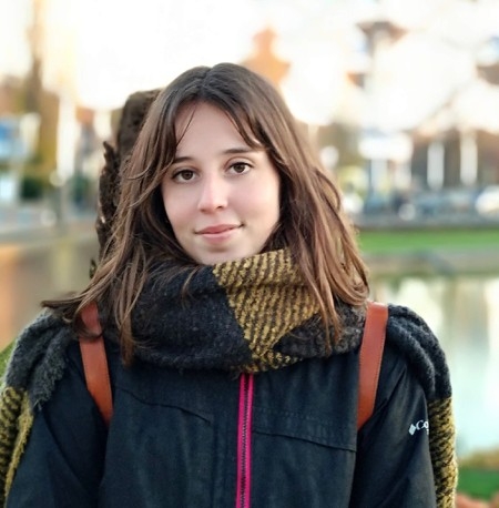 Una propuesta de vending contra el hambre lleva a una estudiante valenciana a la cumbre de Bayer en Brasil