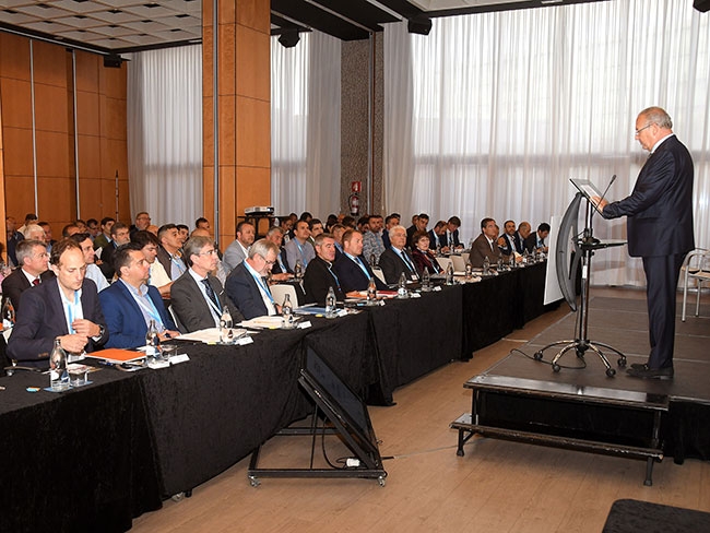 Fedishoreca defiende el envase reutilizable y el SDDR en hostelería en su décimo aniversario Fedishoreca defiende el envase reutilizable y el SDDR en hostelería en su décimo aniversario