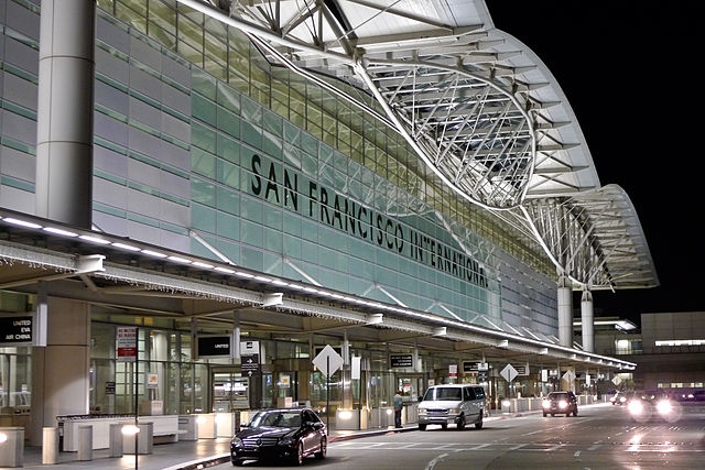 San Francisco, el primer aeropuerto del mundo que prohíbe las botellas de plástico San Francisco, el primer aeropuerto del mundo que prohíbe las botellas de plástico