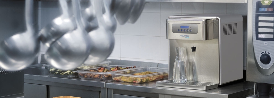 Los hosteleros andaluces proponen que la oferta gratuita de agua sea opcional en la Ley de Promoción de Vida Saludable Los hosteleros andaluces proponen que la oferta gratuita de agua sea opcional en la Ley de Promoción de Vida Saludable