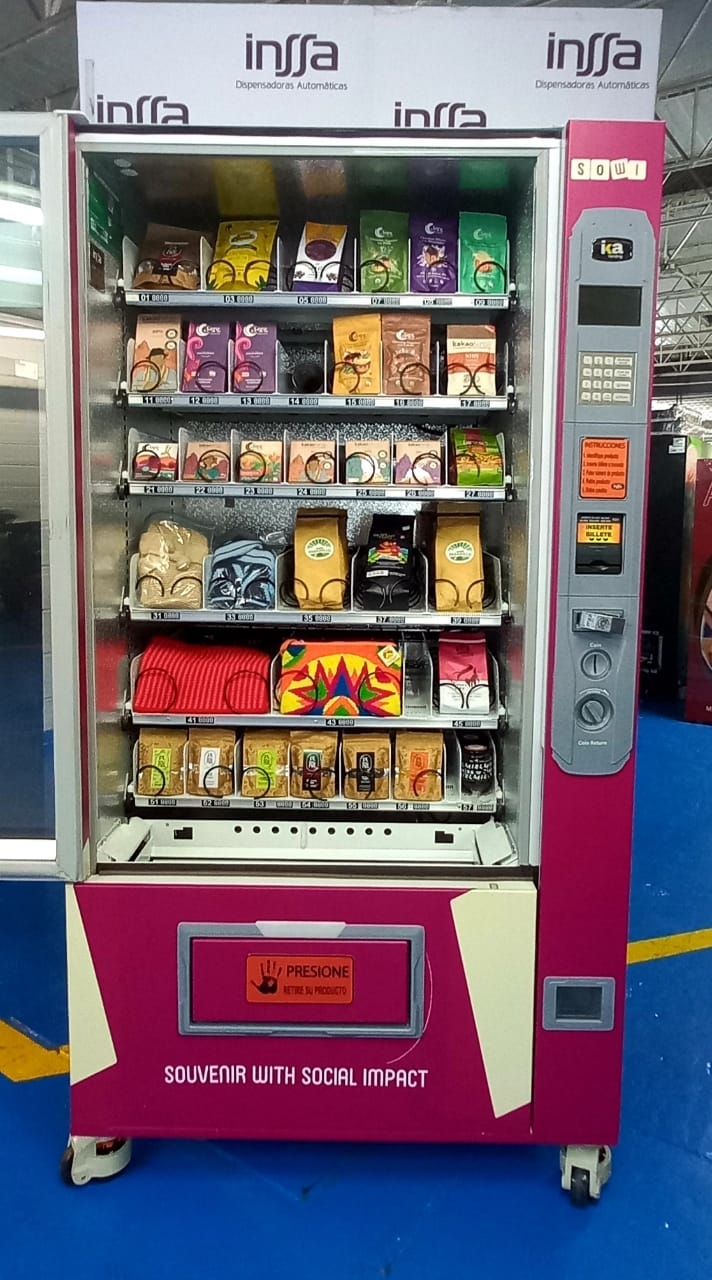 Apoyo a desmovilizados y víctimas de la violencia en Colombia a través de máquinas expendedoras Apoyo a desmovilizados y víctimas de la violencia en Colombia a través de máquinas expendedoras