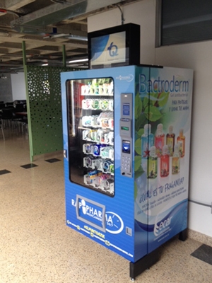 Jóvenes colombianos apuestan por la distribución de productos de farmacia en máquinas vending