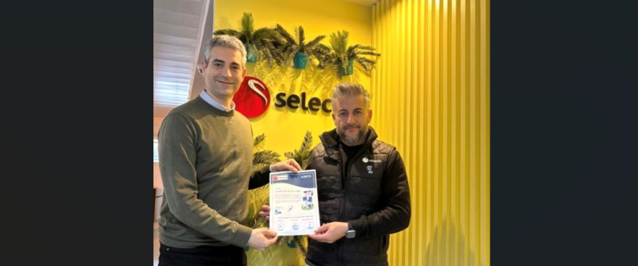 BRITA Iberia otorga el certificado de reciclaje a Selecta por el retorno del 100% de sus filtros