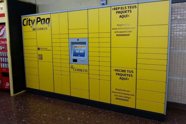 Los equipos de recogida de paquetería se extienden por el Metro de Barcelona