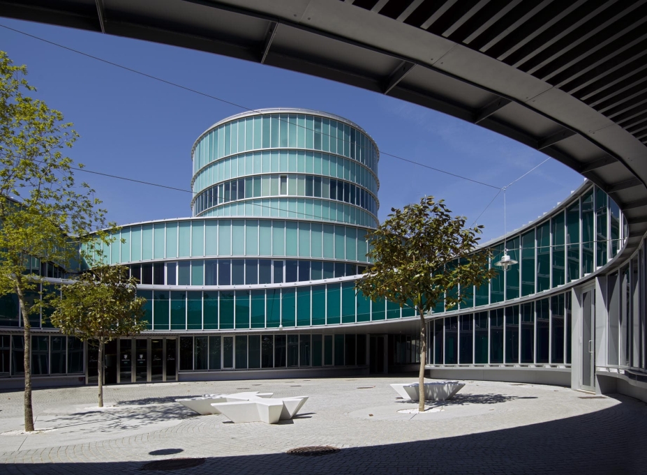 El Concello de Lalín limitará la bollería industrial y las bebidas carbonatadas en las máquinas expendedoras