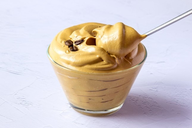 Crema fría al café o cuando la bebida se convierte en un postre premium Crema fría al café o cuando la bebida se convierte en un postre premium