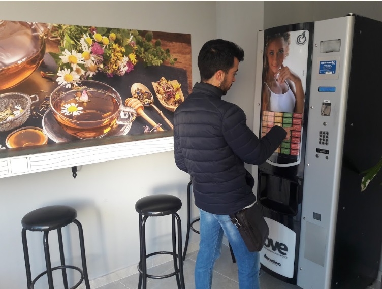 Joven, impulsivo y caprichoso: este es el perfil del consumidor de máquinas de vending