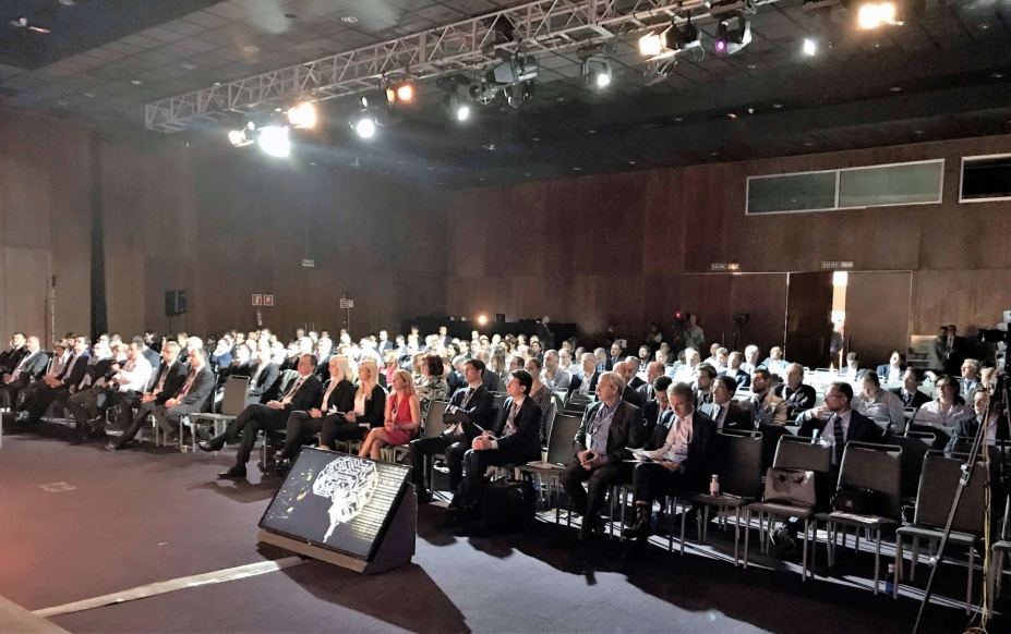 Digitalización, expectativas del consumidor y nuevas oportunidades para los operadores Digitalización, expectativas del consumidor y nuevas oportunidades para los operadores