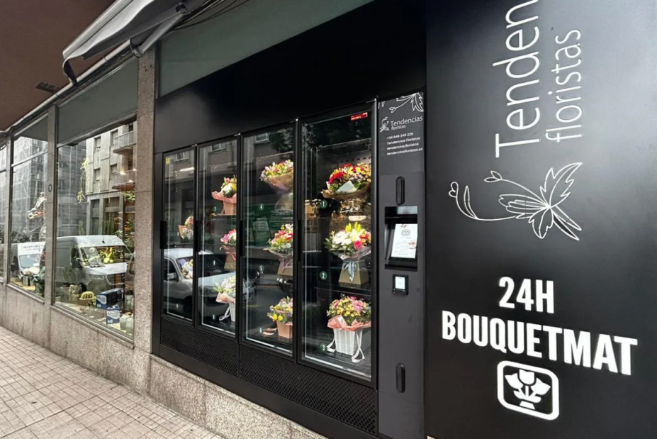 Díselo con flores… de vending. León acoge la segunda máquina de ramos de flores