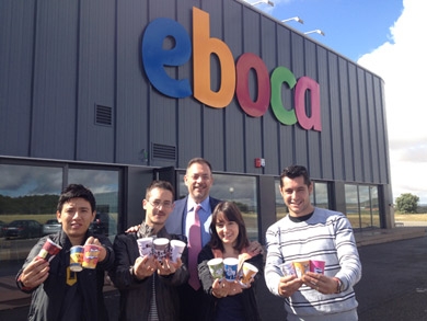 La empresa aragonesa Eboca dota de personalidad sus vasos para el vending La empresa aragonesa Eboca dota de personalidad sus vasos para el vending