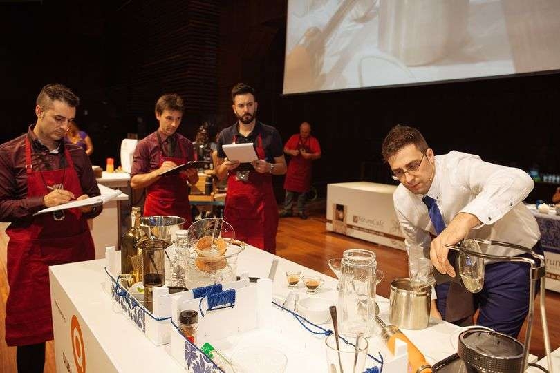 El café más amargo: la despedida del barista Mario Vidal Marcos El café más amargo: la despedida del barista Mario Vidal Marcos