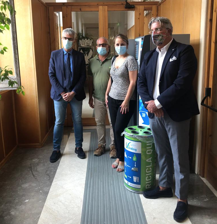 El reverse vending, un movimiento cada vez más extendido El reverse vending, un movimiento cada vez más extendido