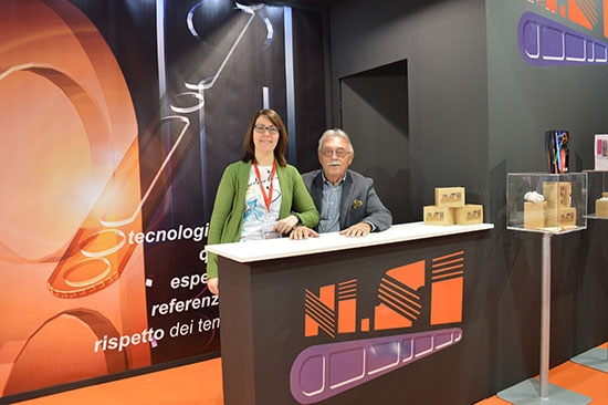 “La búsqueda de nuevos materiales es todavía la asignatura pendiente en el ámbito de las paletinas”  “La búsqueda de nuevos materiales es todavía la asignatura pendiente en el ámbito de las paletinas”