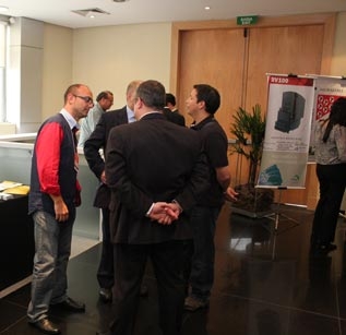 Los profesionales hispanoamericanos celebran el éxito de ExpoVending&OCS Los profesionales hispanoamericanos celebran el éxito de ExpoVending&OCS