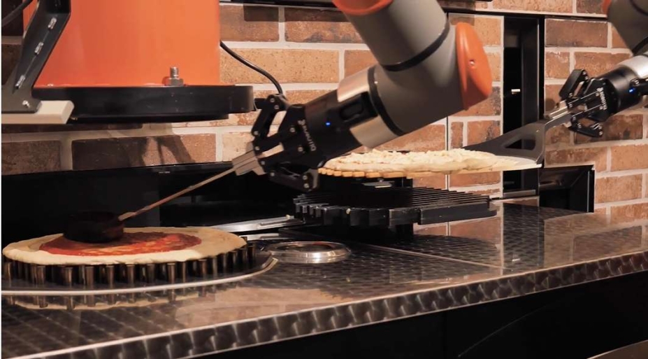 La alimentación del hoy: pizzerías robotizadas y barras de ensaladas self-service digitalizadas La alimentación del hoy: pizzerías robotizadas y barras de ensaladas self-service digitalizadas