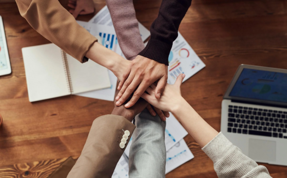 La Comisión Europea pone el foco en las alianzas entre minoristas y su eco en el usuario final La Comisión Europea pone el foco en las alianzas entre minoristas y su eco en el usuario final