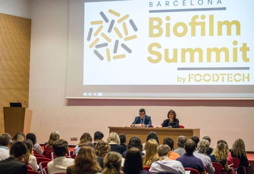 Las nuevas vías de control en la producción de alimentos y bebidas contra los biofilms