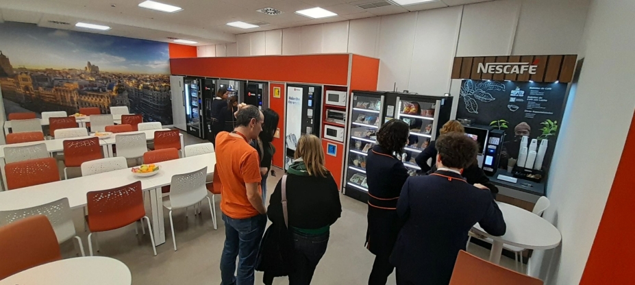 Los trabajadores de Iberia, sobre nubes, con servicios de restauración automática Los trabajadores de Iberia, sobre nubes, con servicios de restauración automática