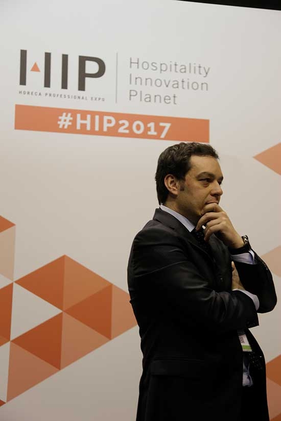 "Existen cada vez más conceptos de restauración que incorporan el vending"