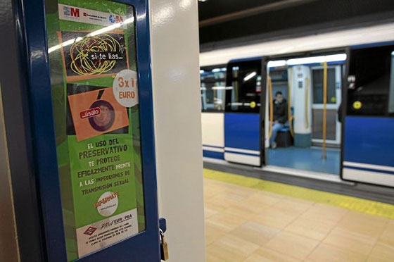 San Sebastián, centro de la polémica tras eliminar las expendedoras de preservativos San Sebastián, centro de la polémica tras eliminar las expendedoras de preservativos